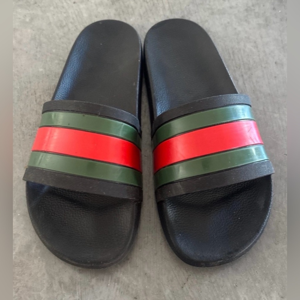 Authentic Men’s Gucci slides